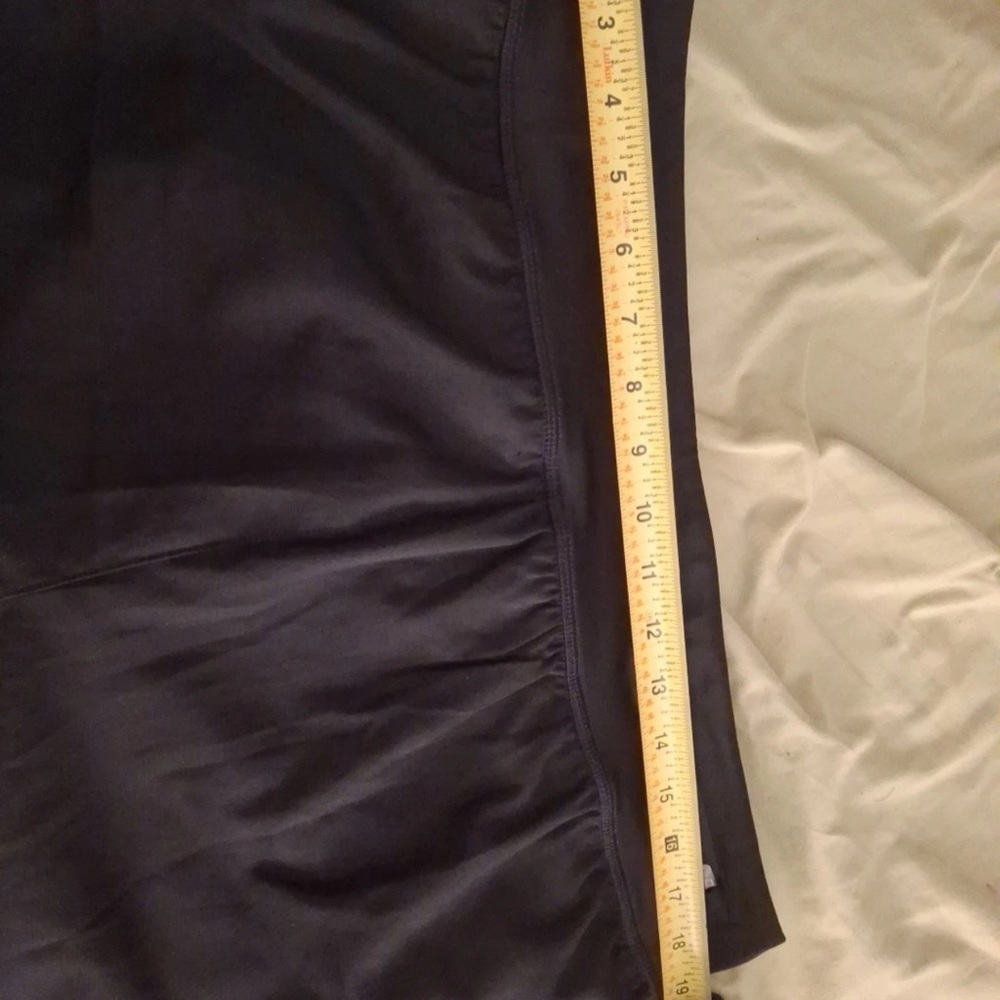 Nike Women's Black Athletic Shorts - Picture 5 of 7